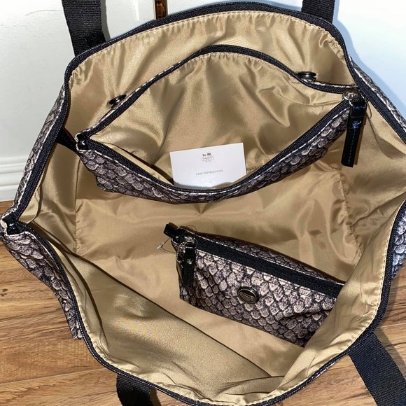🖤Coach Nylon Bag, Snap Pouch & Cosmetic Pouch🖤 - Picture 8 of 16